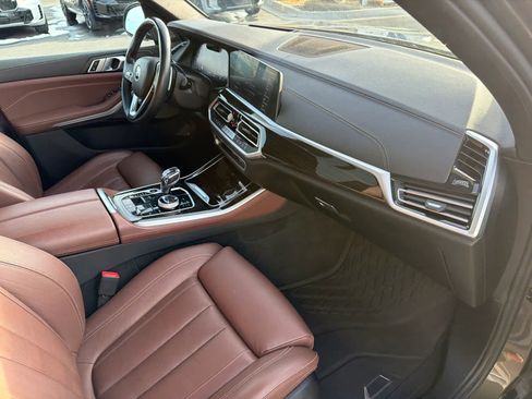 Used 2021 BMW X5 xDrive45e w/ Executive Package image 15