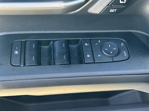 Used 2025 Toyota 4Runner Limited image 24