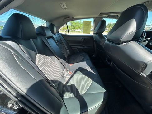 Used 2021 Toyota Camry SE w/ Cold Weather Package AWD/4WD image 29