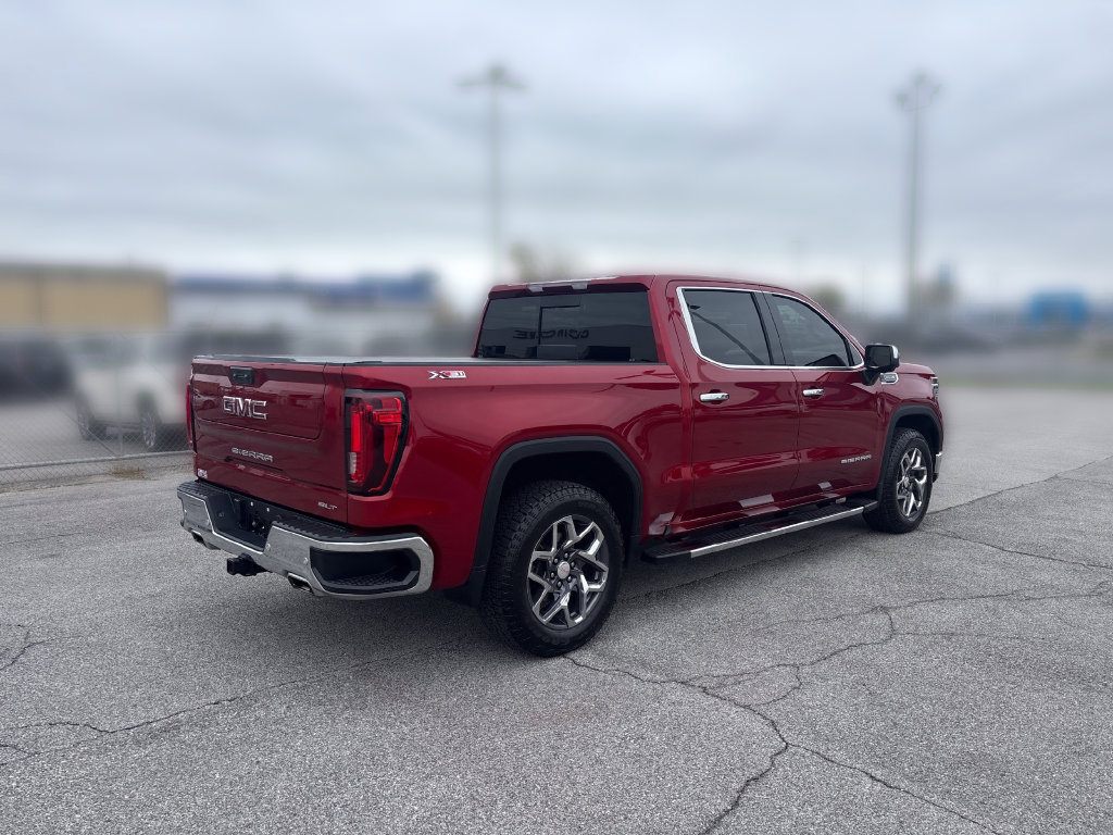 Used 2024 GMC Sierra 1500 SLT w/ SLT Premium Plus Package AWD/4WD image 8