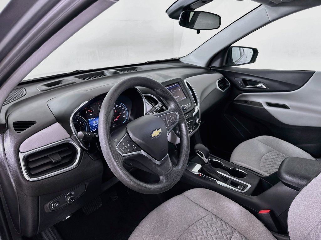Used 2024 Chevrolet Equinox LS w/ LS Convenience Package FWD image 9