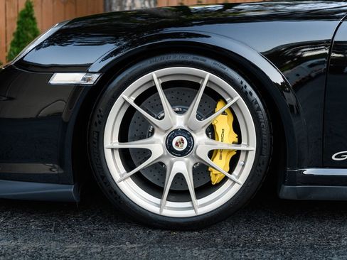 Used 2011 Porsche 911 GT2 RS image 11