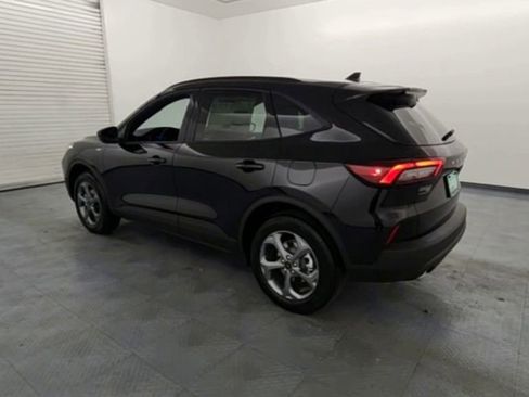 New 2026 Ford Escape ST-Line w/ Cold Weather Package image 6