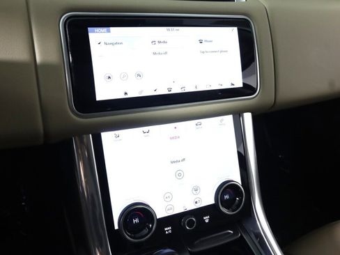 Used 2020 Land Rover Range Rover Sport SE image 15