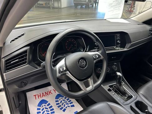 Used 2019 Volkswagen Jetta R-Line FWD image 22