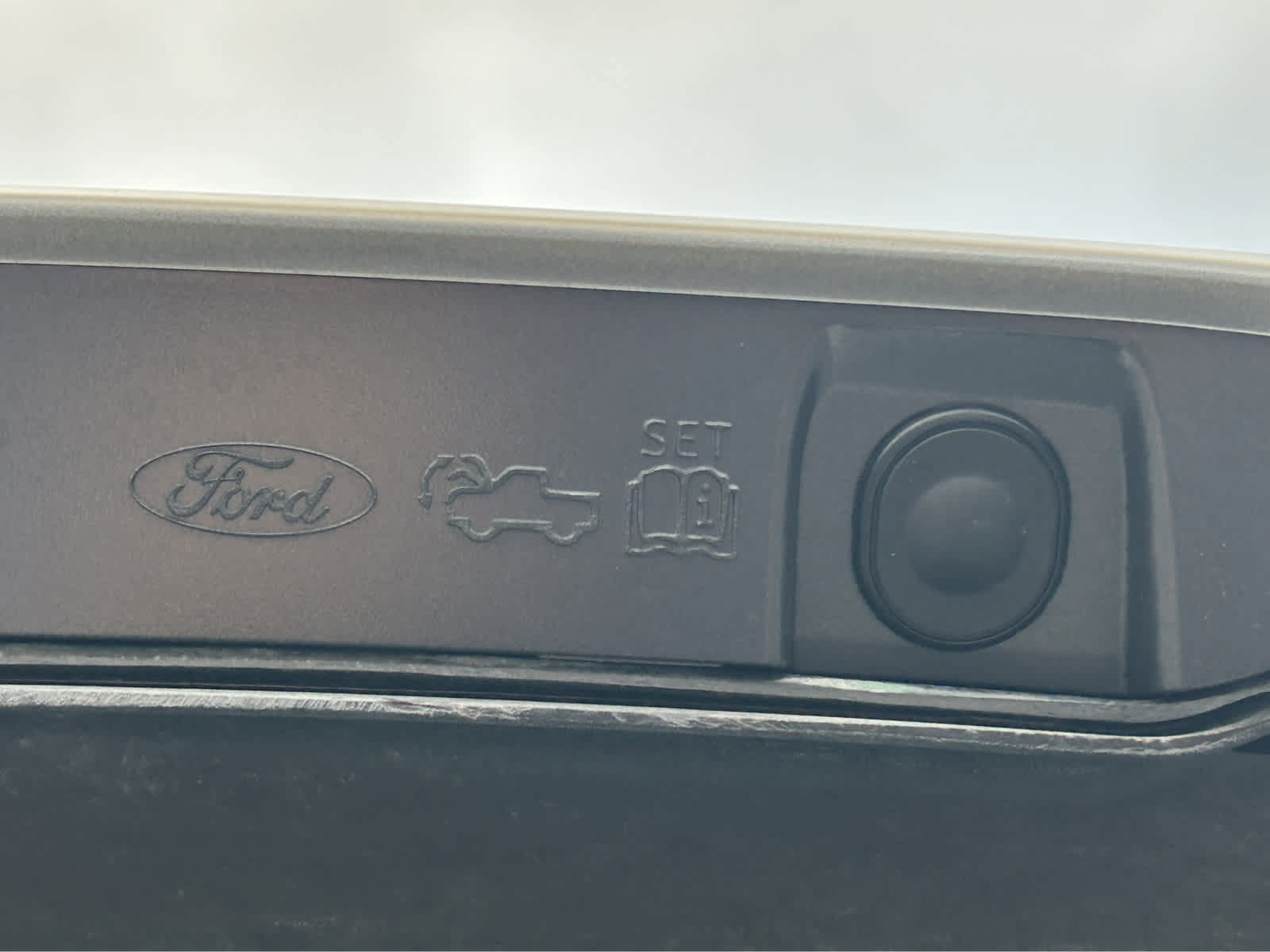New 2023 Ford F150 Lightning Lariat AWD/4WD image 13
