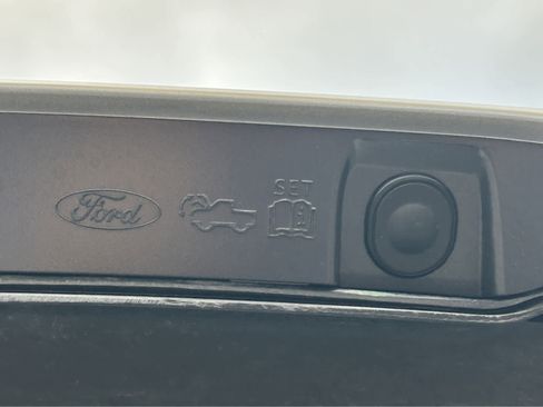 New 2023 Ford F150 Lightning Lariat image 13