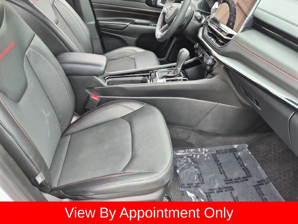 Used 2025 Jeep Compass Trailhawk AWD/4WD image 29