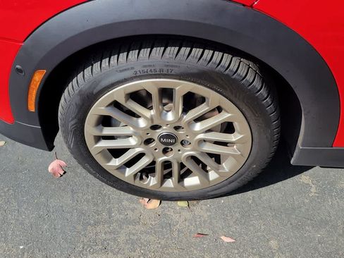 Used 2025 MINI Cooper S FWD image 2