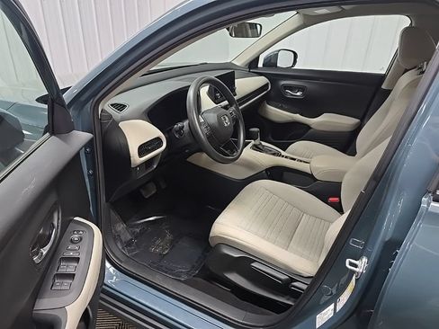 Used 2023 Honda HR-V LX image 28