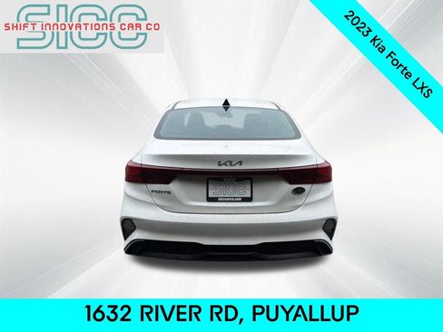 Used 2023 Kia Forte LXS w/ LXS Technology Package image 5