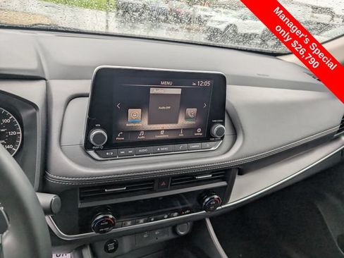 Certified 2026 Nissan Rogue SV AWD/4WD image 21
