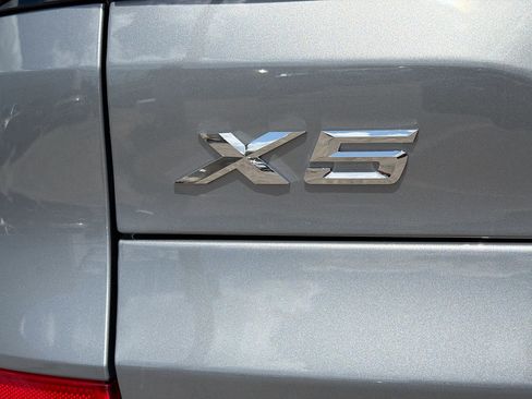 New 2026 BMW X5 xDrive40i w/ M Sport Package image 11