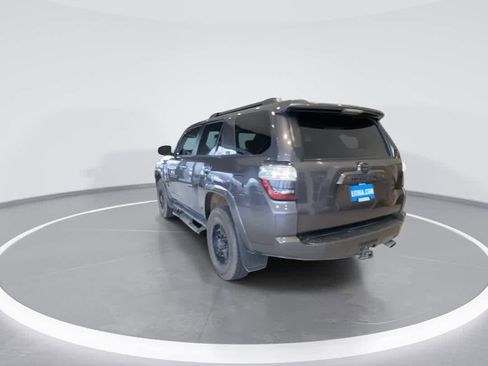 Used 2015 Toyota 4Runner SR5 image 6