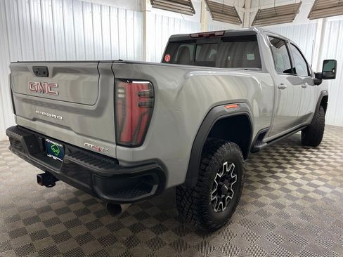 Used 2024 GMC Sierra 2500 AT4X image 27