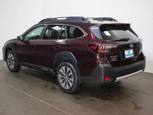 Used 2025 Subaru Outback Limited AWD/4WD image 6