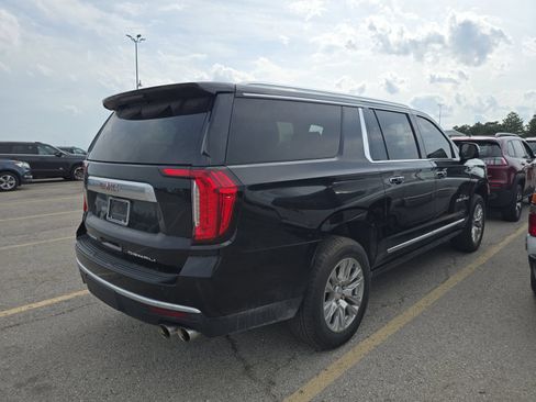 Used 2021 GMC Yukon XL Denali w/ Denali Ultimate Package AWD/4WD image 6