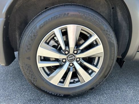 Used 2025 Nissan Pathfinder SL AWD/4WD image 22
