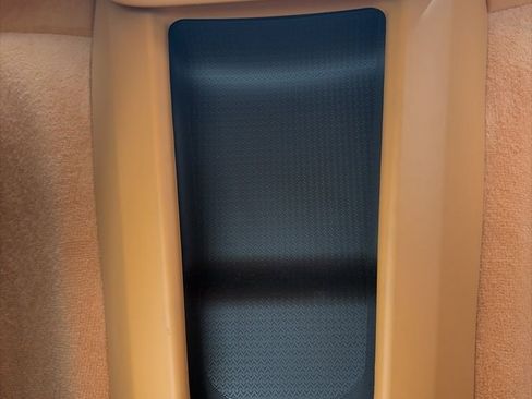 Used 2024 Chevrolet Corvette Stingray Premium Conv w/ Z51 Performance Package image 20