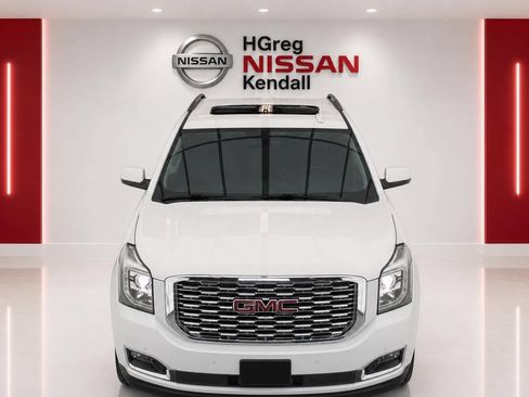 Used 2020 GMC Yukon XL Denali w/ Open Road Package RWD image 4
