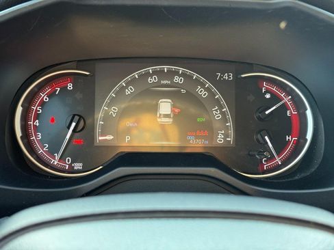 Certified 2025 Toyota RAV4 XLE AWD/4WD image 21