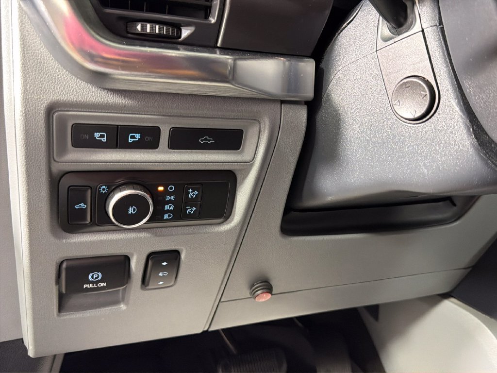 Used 2021 Ford F150 Lariat w/ Equipment Group 502A High AWD/4WD image 19