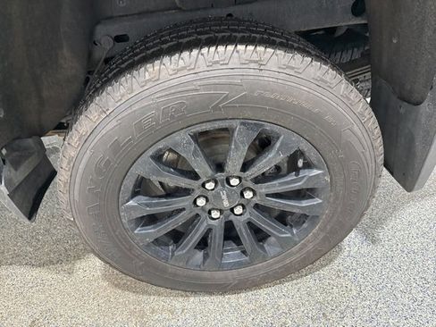 Used 2022 GMC Canyon Elevation image 6