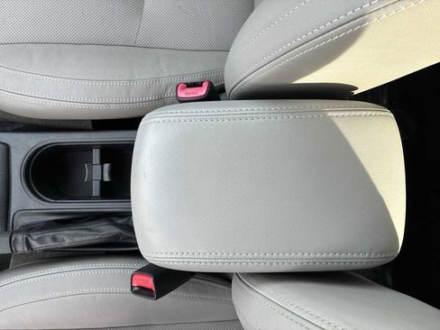 Used 2017 Subaru Forester 2.5i Limited image 23