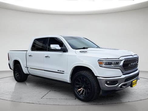 Used 2022 RAM 1500 Limited AWD/4WD image 1