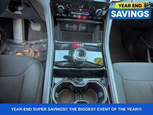 Used 2021 Jeep Grand Cherokee L Laredo w/ Luxury Tech Group I image 27