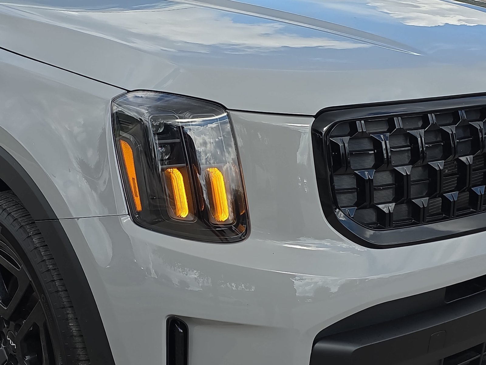 Used 2024 Kia Telluride EX X-Line AWD/4WD image 28