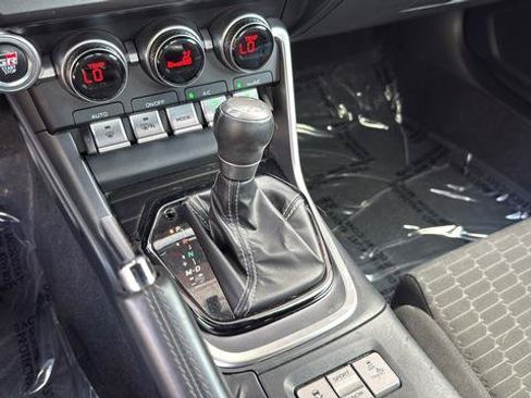 Used 2022 Toyota GR86 RWD image 20