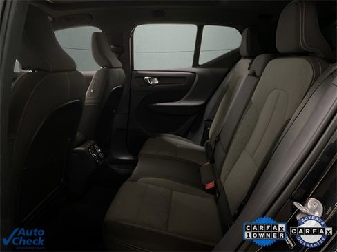 Used 2025 Volvo XC40 B5 Core image 63