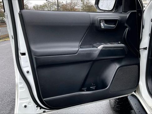 Certified 2021 Toyota Tacoma TRD Sport image 19