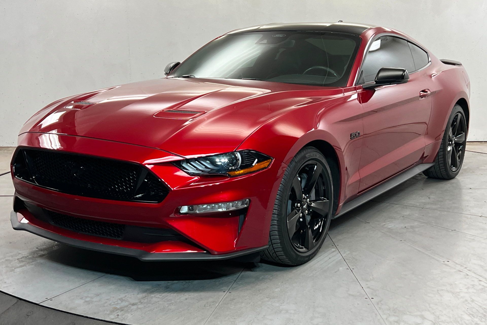 Used 2022 Ford Mustang GT Premium w/ Equipment Group 401A RWD image 1