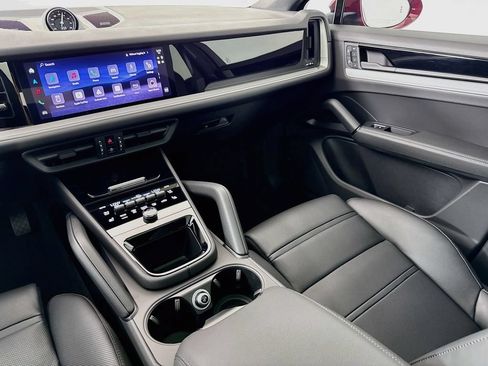 New 2026 Porsche Cayenne Coupe AWD/4WD image 26