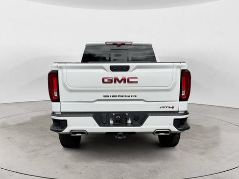 Used 2024 GMC Sierra 1500 AT4 w/ Technology Package AWD/4WD image 6