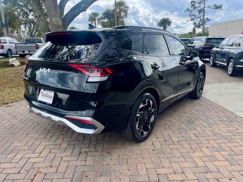 Used 2025 Kia Sportage SX image 6