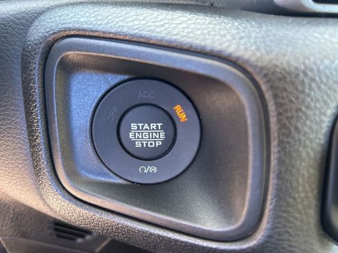 New 2026 Jeep Gladiator Sport image 39