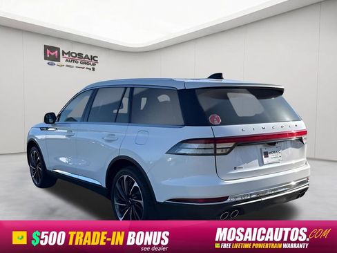 Used 2025 Lincoln Aviator Reserve AWD/4WD image 5