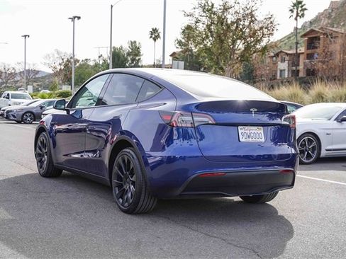 Used 2023 Tesla Model Y Long Range image 5
