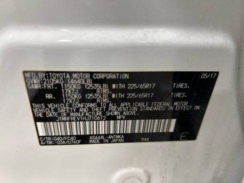 Used 2017 Toyota RAV4 XLE AWD/4WD image 28