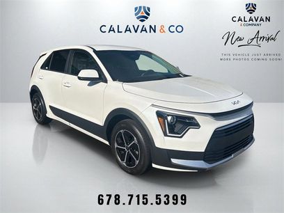 Certified 2025 Kia Niro LX