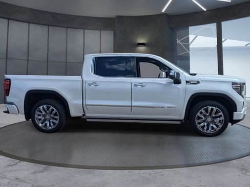 Used 2024 GMC Sierra 1500 Denali image 7