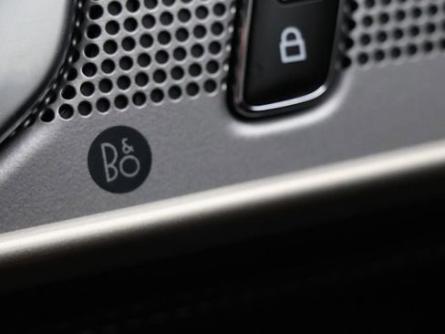 Used 2023 Ford Explorer Limited image 29