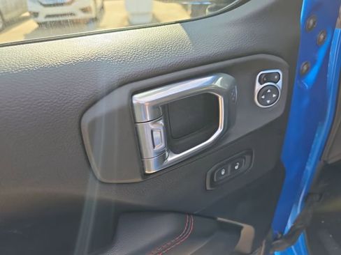 Used 2021 Jeep Gladiator Rubicon image 11