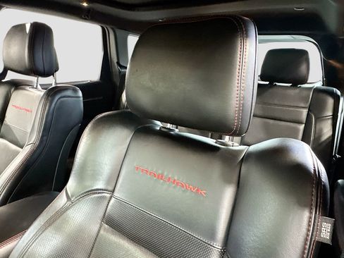Used 2019 Jeep Grand Cherokee Trailhawk w/ Trailhawk Luxury Group AWD/4WD image 13