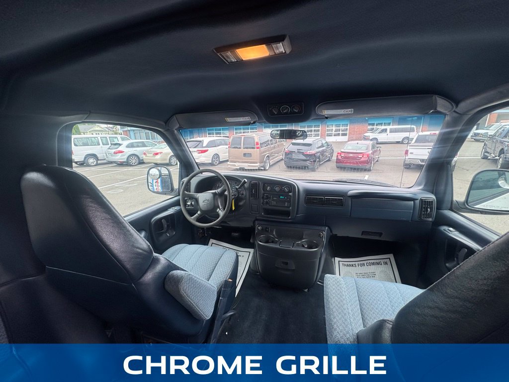 Used 2000 Chevrolet Express 3500 Extended Passenger w/ LS Preferred Equipment Group RWD image 21