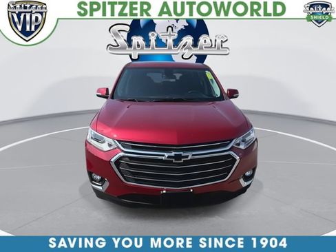 Used 2019 Chevrolet Traverse LT w/ LT Premium Package FWD image 3
