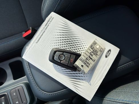 New 2025 Ford Maverick XLT w/ XLT Luxury Package image 40